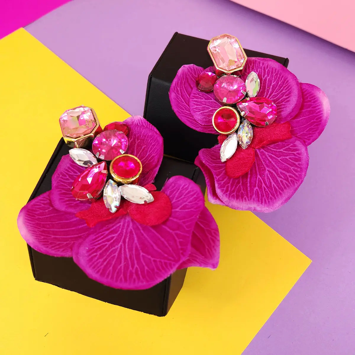 Aretes Maxi Orquidea Fucsia