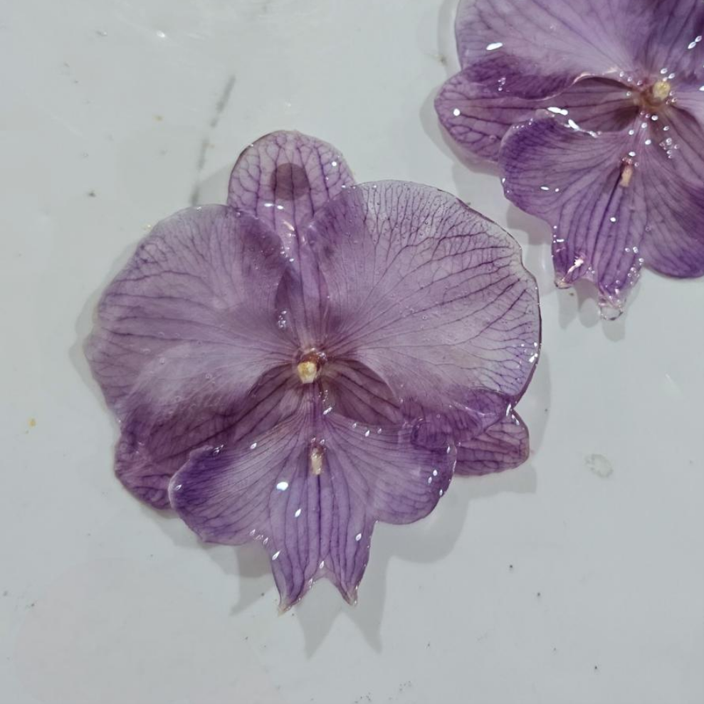 Royal Orchid Pin
