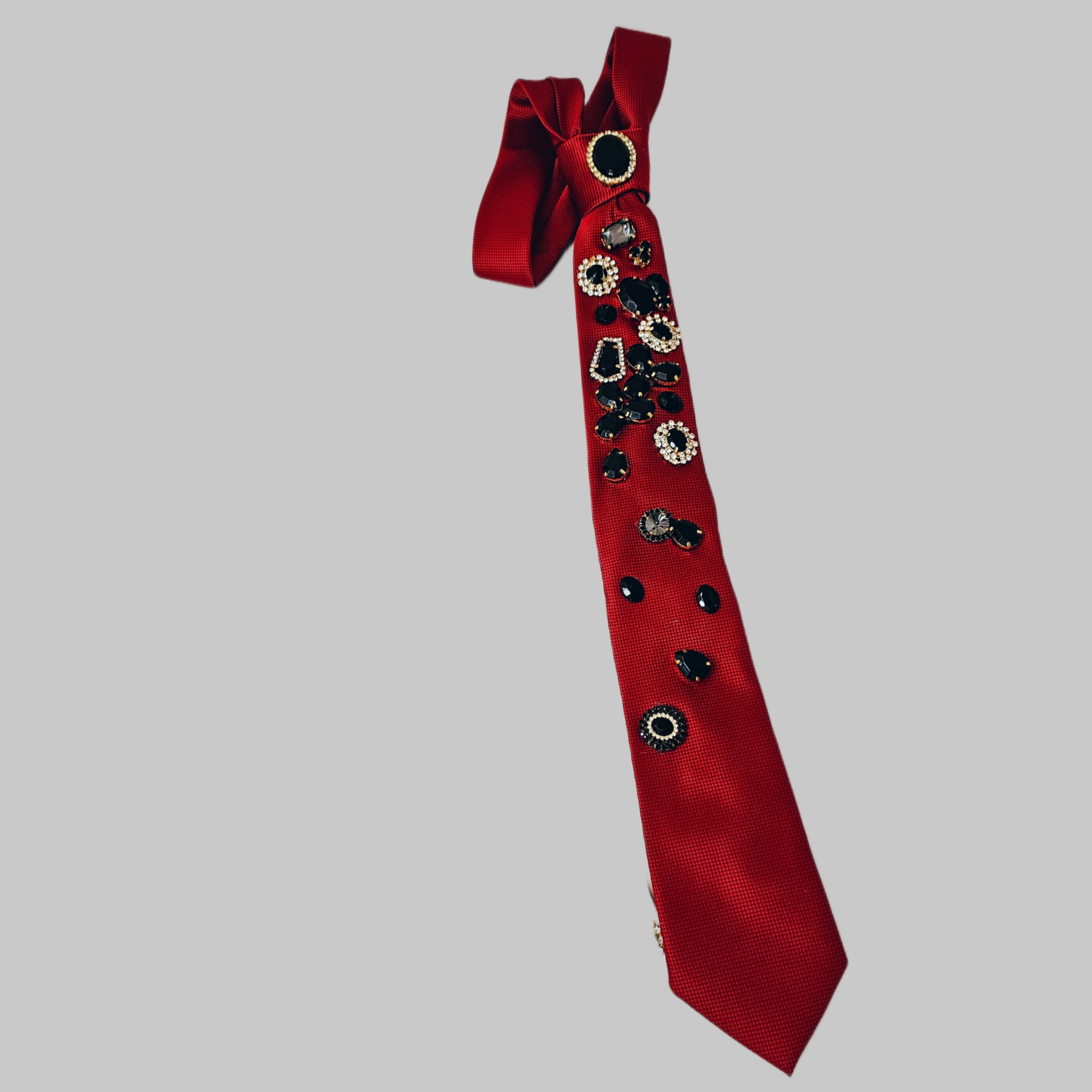 Delia Tie