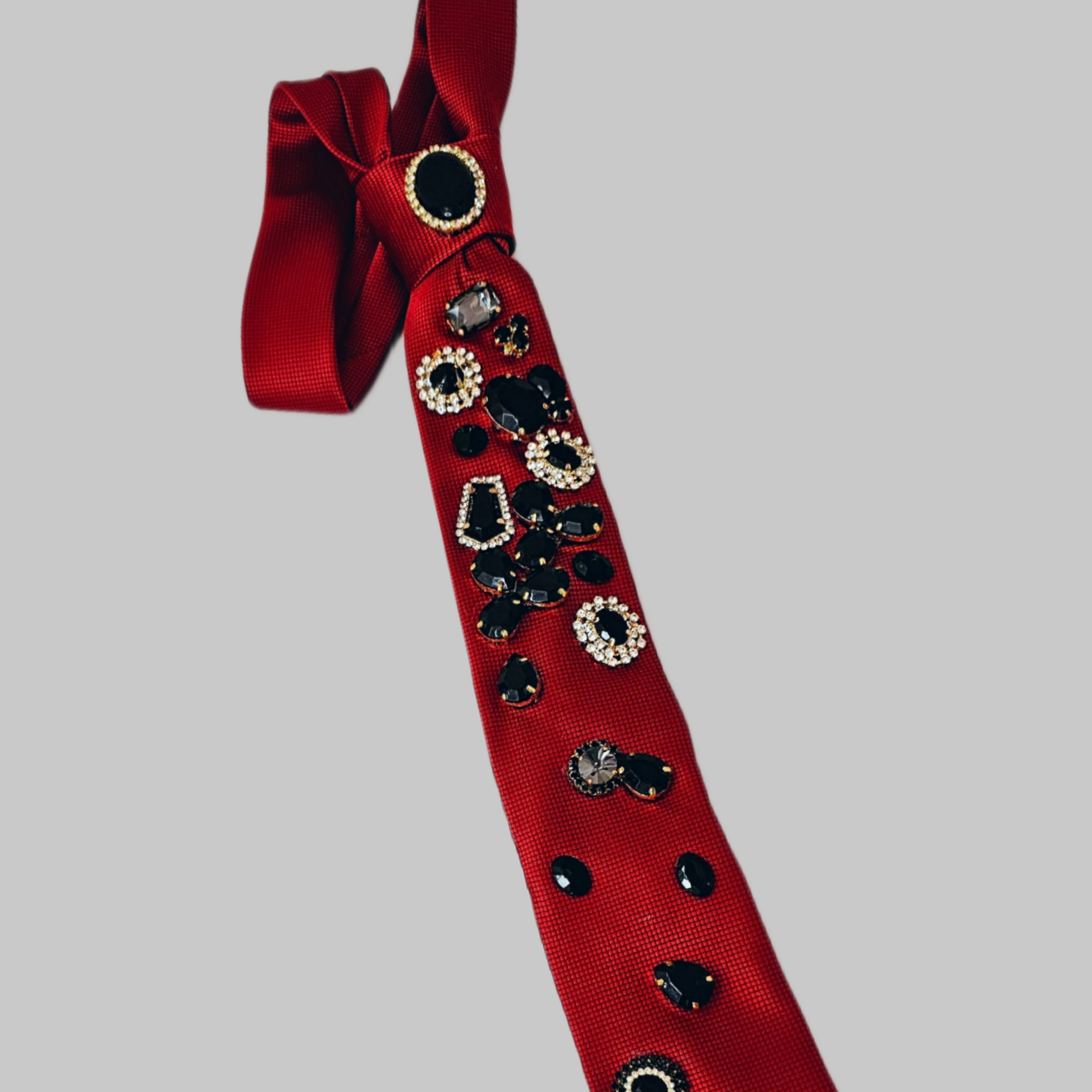 Delia Tie
