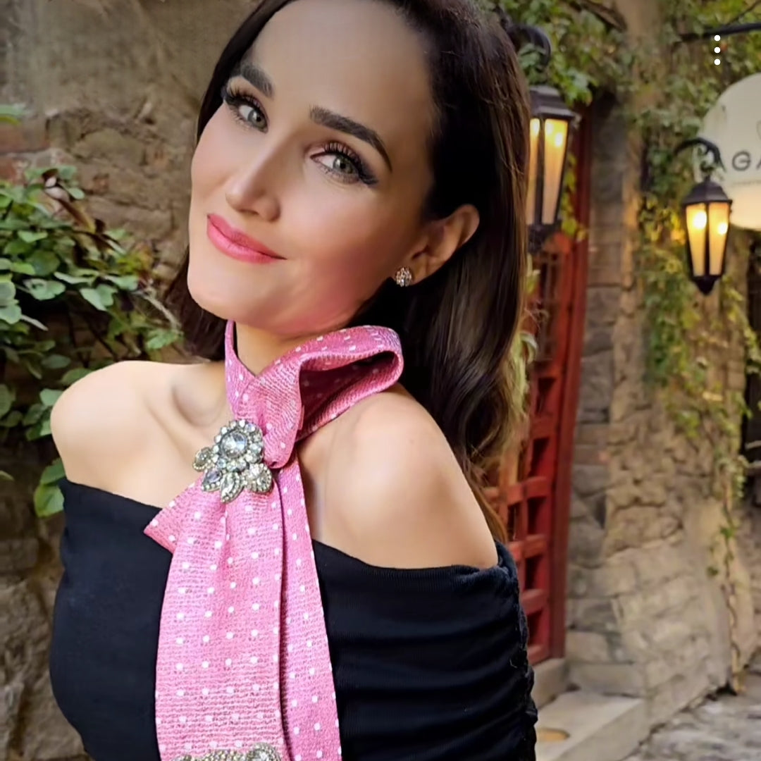 Corbata Moño Verona azul cielo puntitos blancos