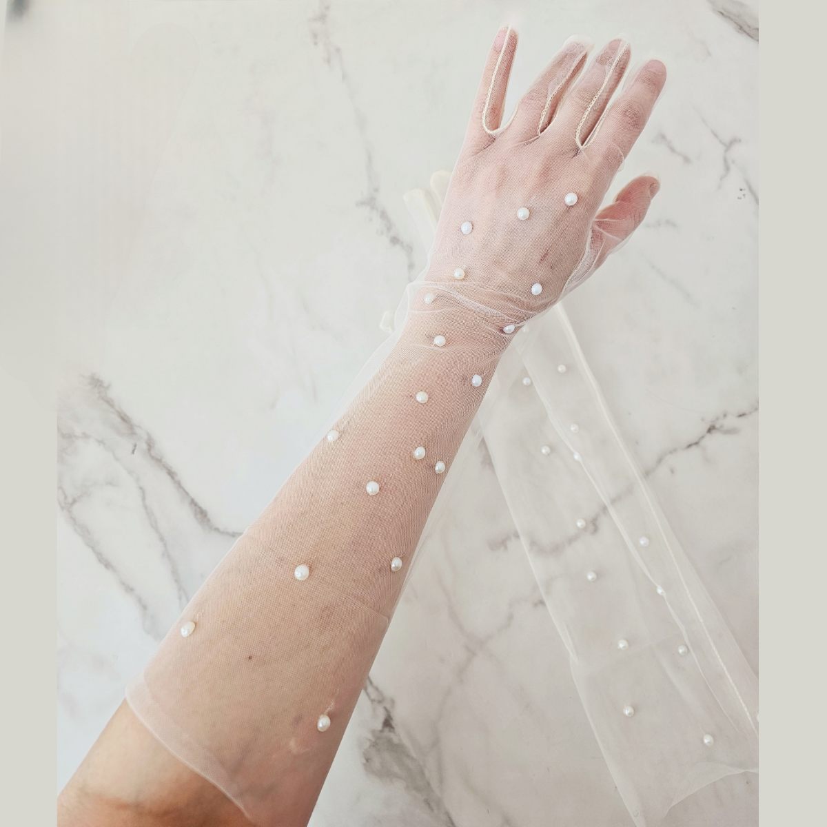 Pearl Mesh Gloves