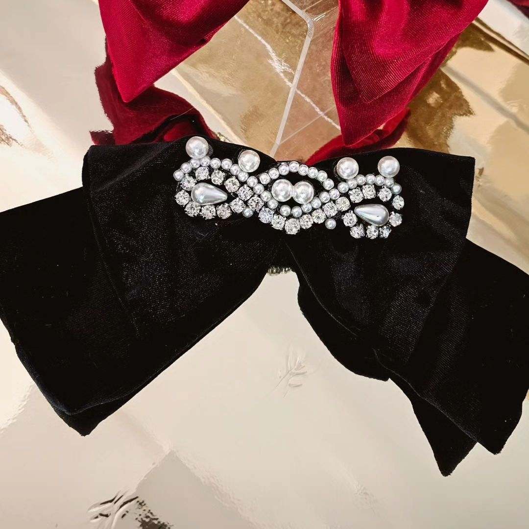 Angela crystals bow