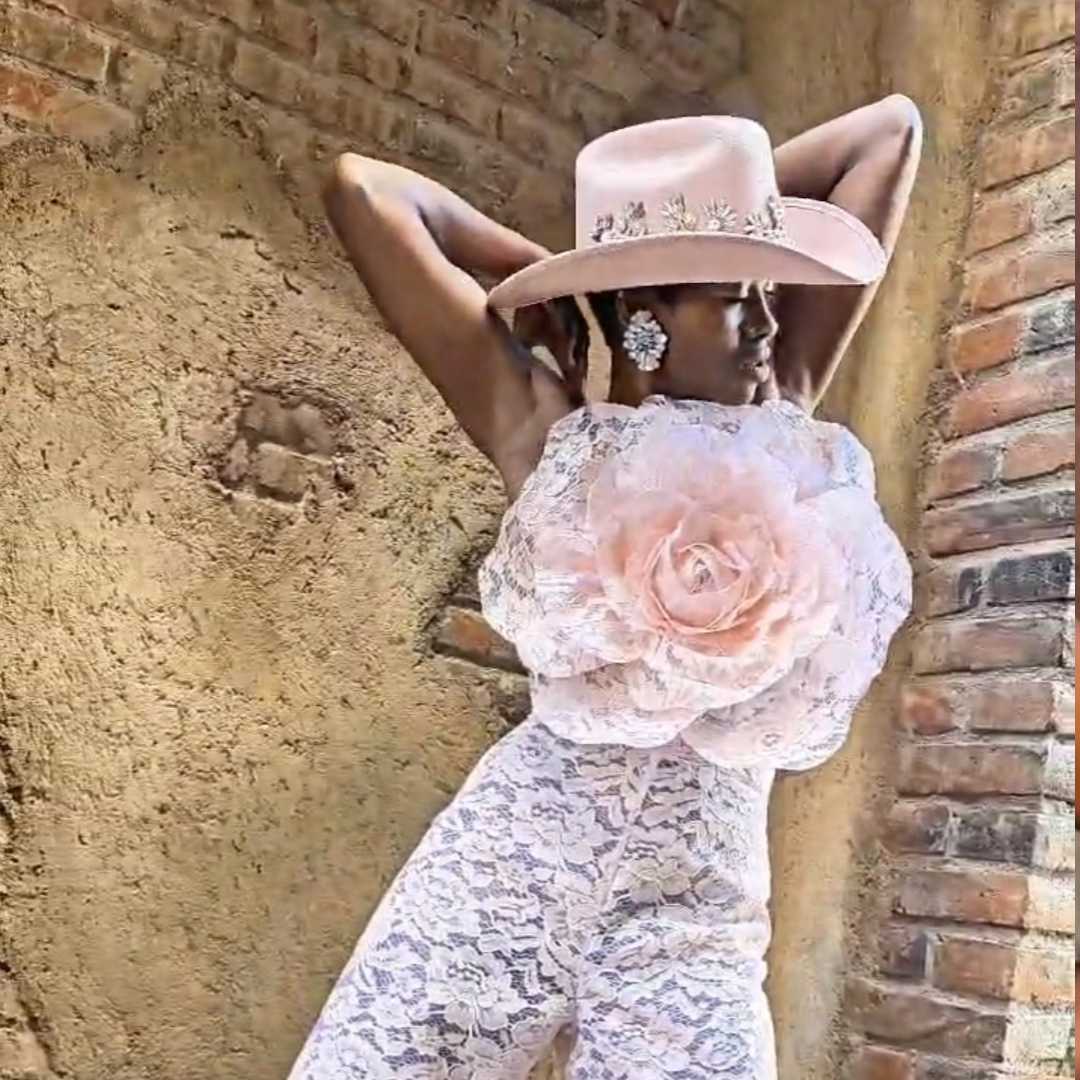 Luisa Lace Flower Top