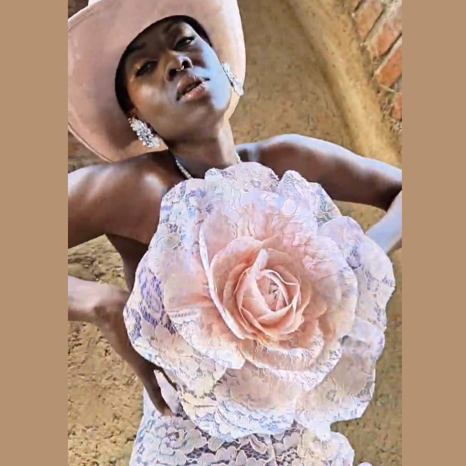 Luisa Lace Flower Top