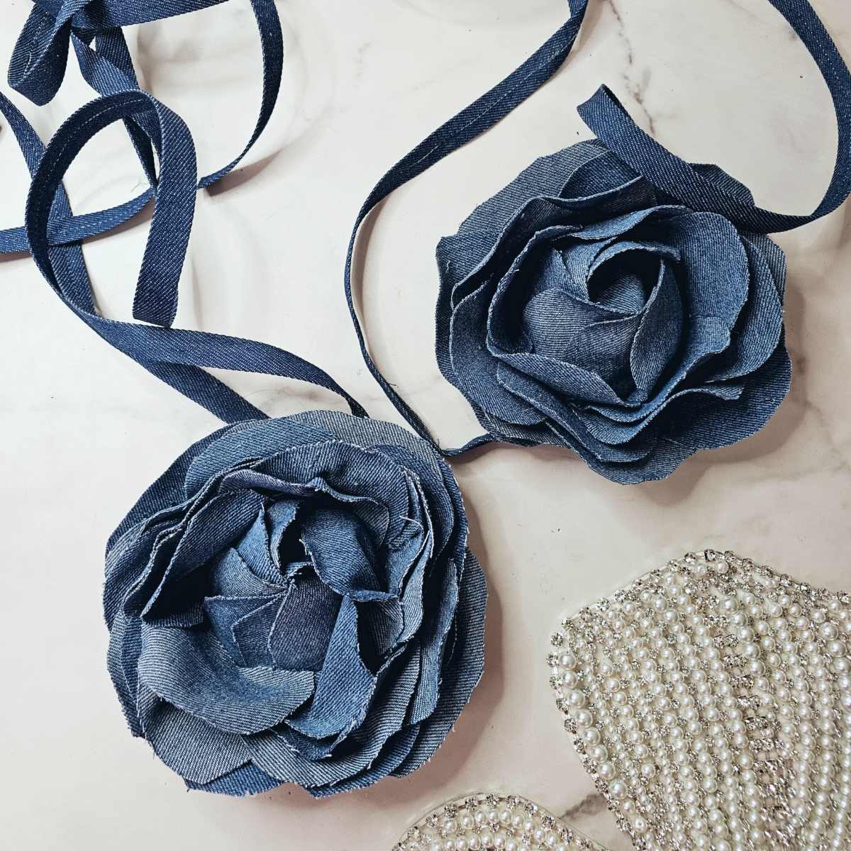 Par de Flores Luisa con correa Denim Flor Mezclilla