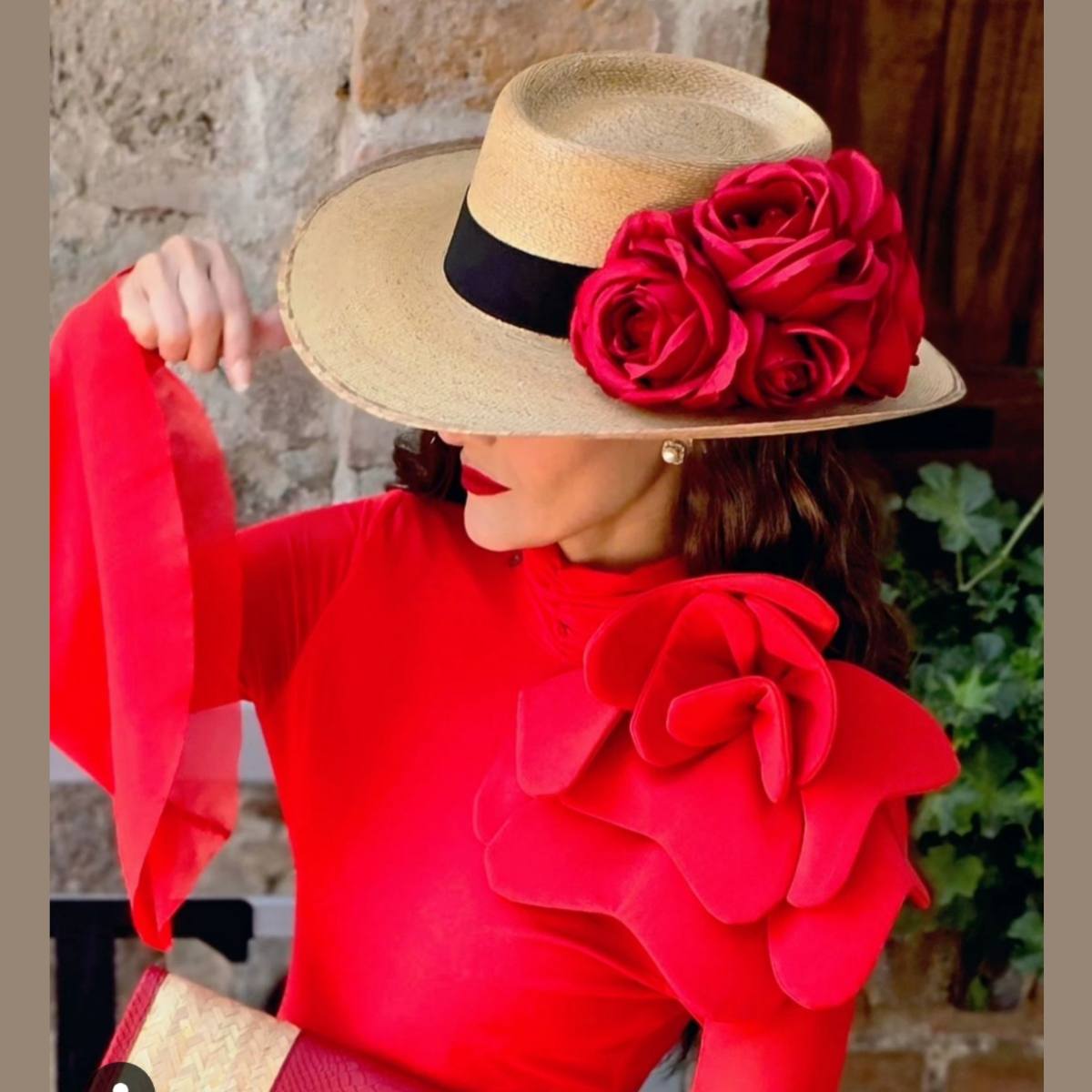 Sombrero Gallero Scarlett palma fina flores