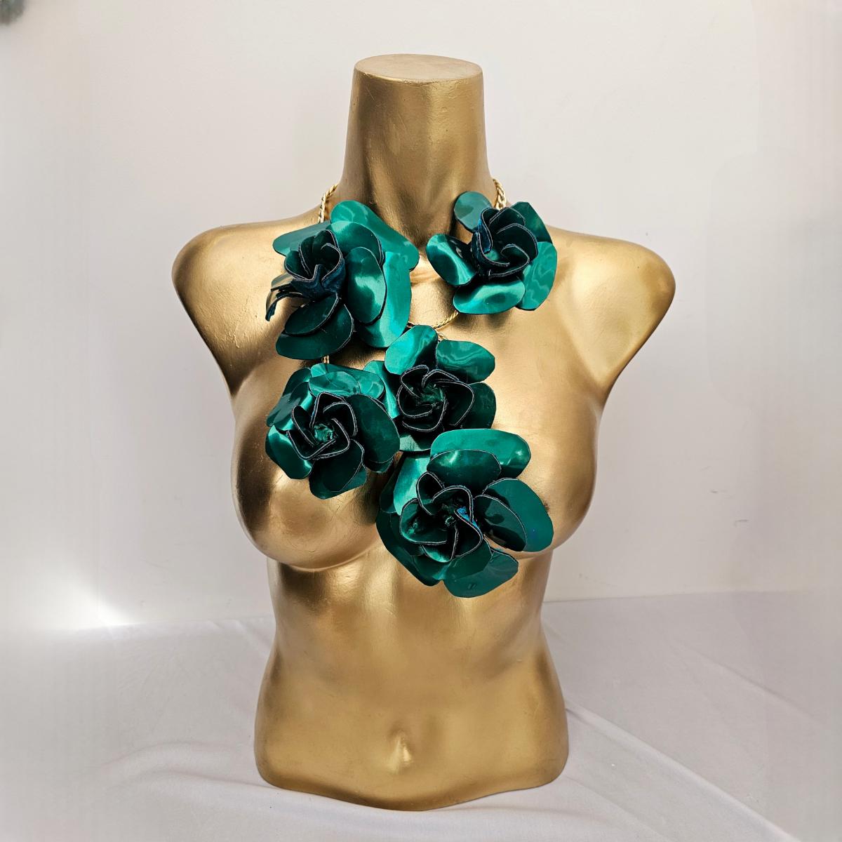 Emerald Green Helena Roses Necklace
