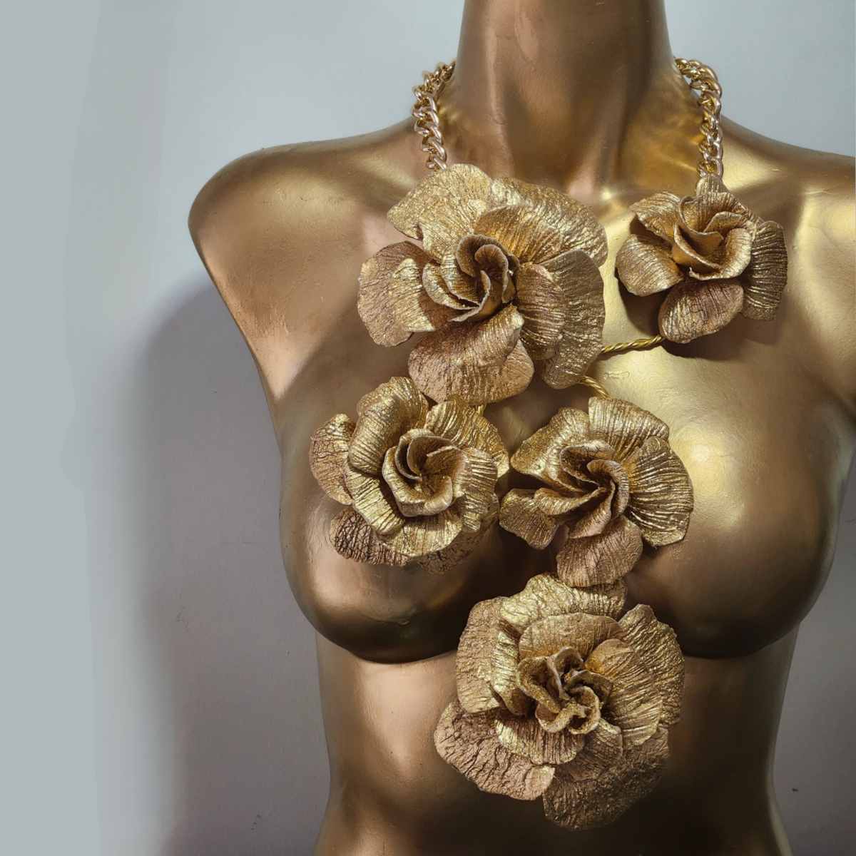 Elisa Gold Rose Necklace