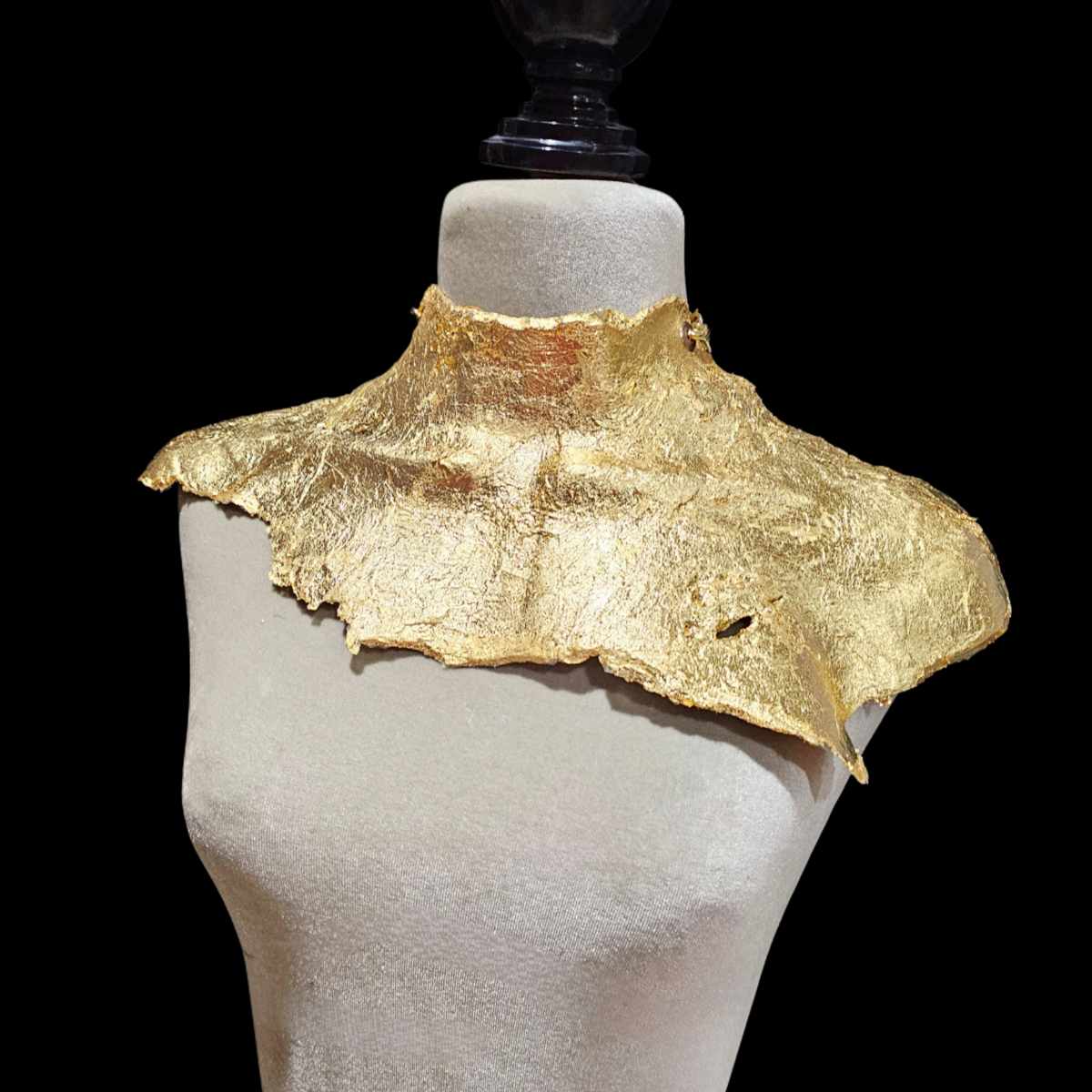 Collar Flexible Atenea Imitación hoja de Oro