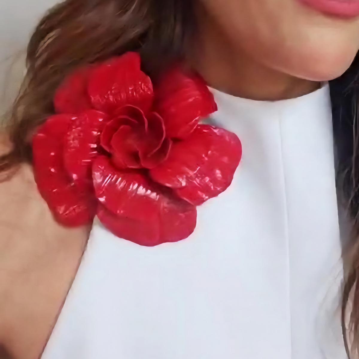 Prendedor Flor Elisa Rojo