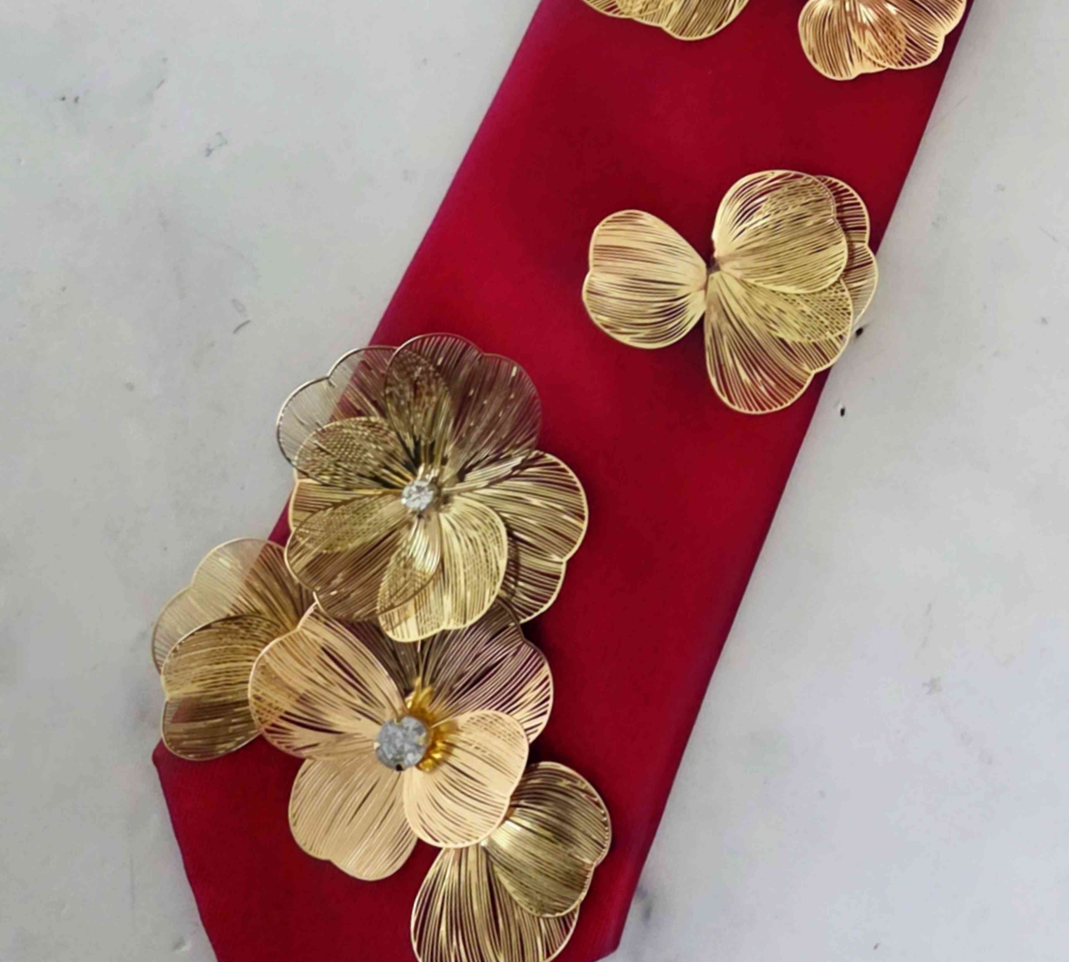 Corbata Flora