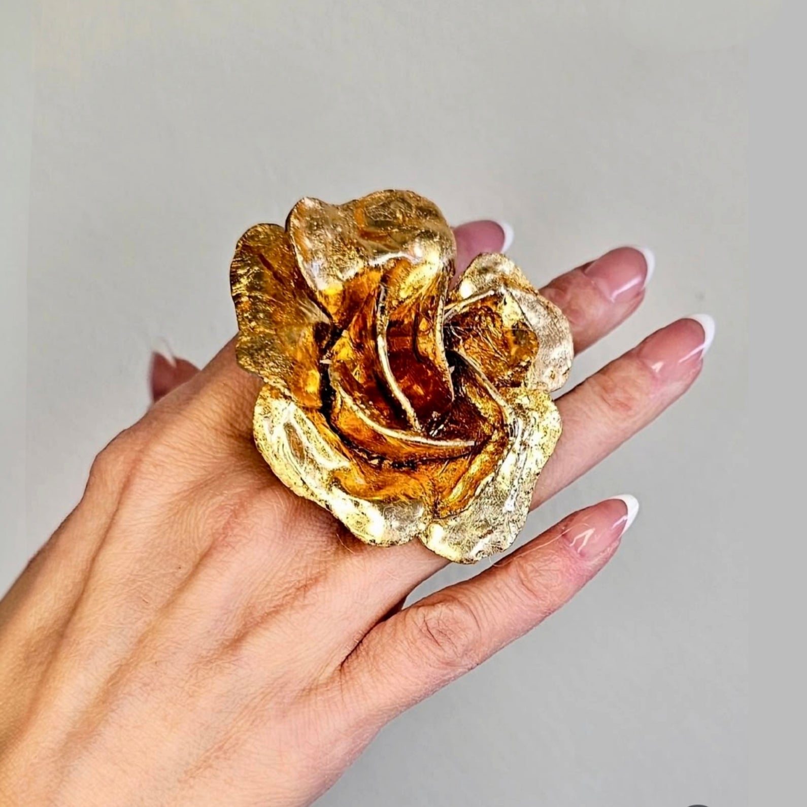 Anillo Rosa Elisa Hoja de Oro