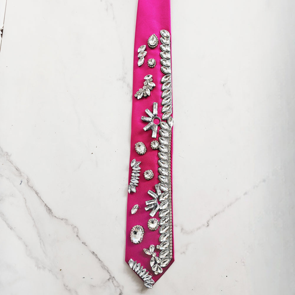 Kenia crystal tie