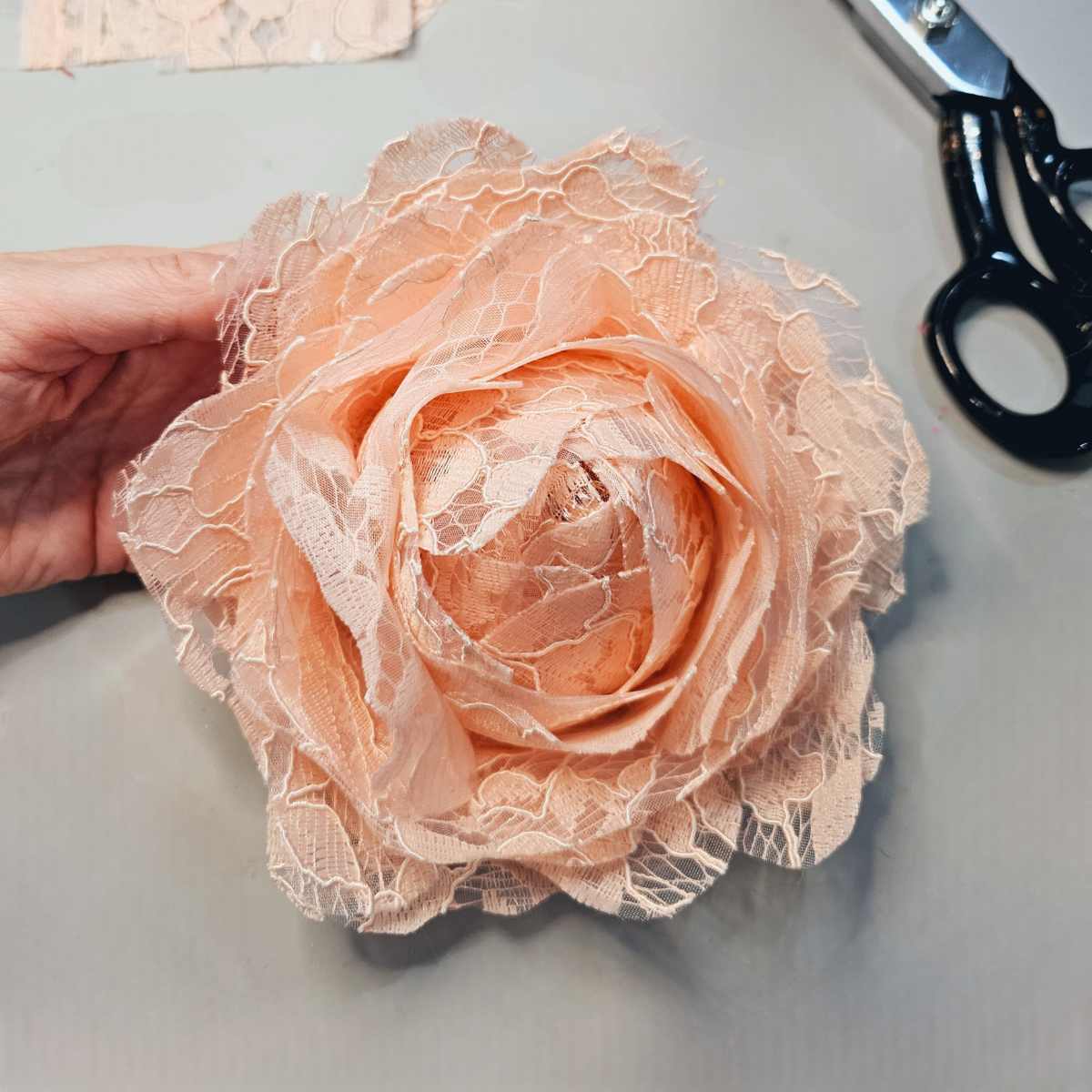 Par de Flores Luisa con correa Denim Flor Mezclilla