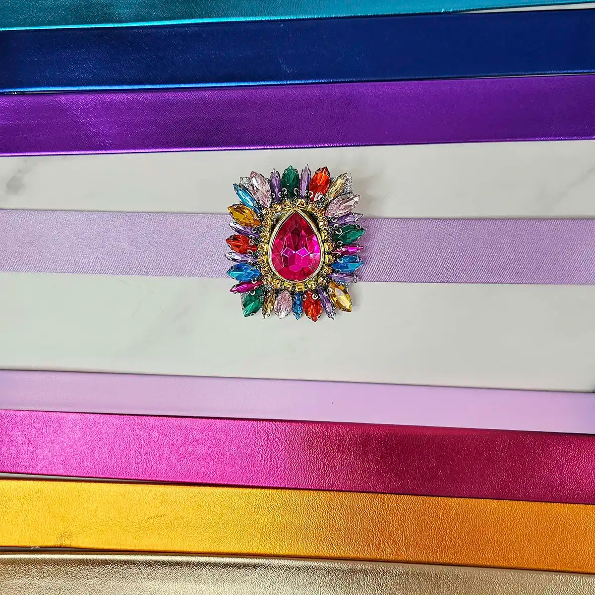 Choker Medallón Arcoiris