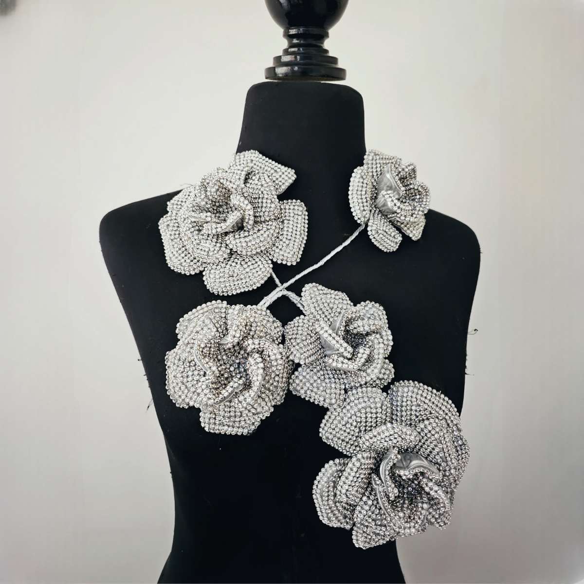 Collar Rosas Alicia Plata