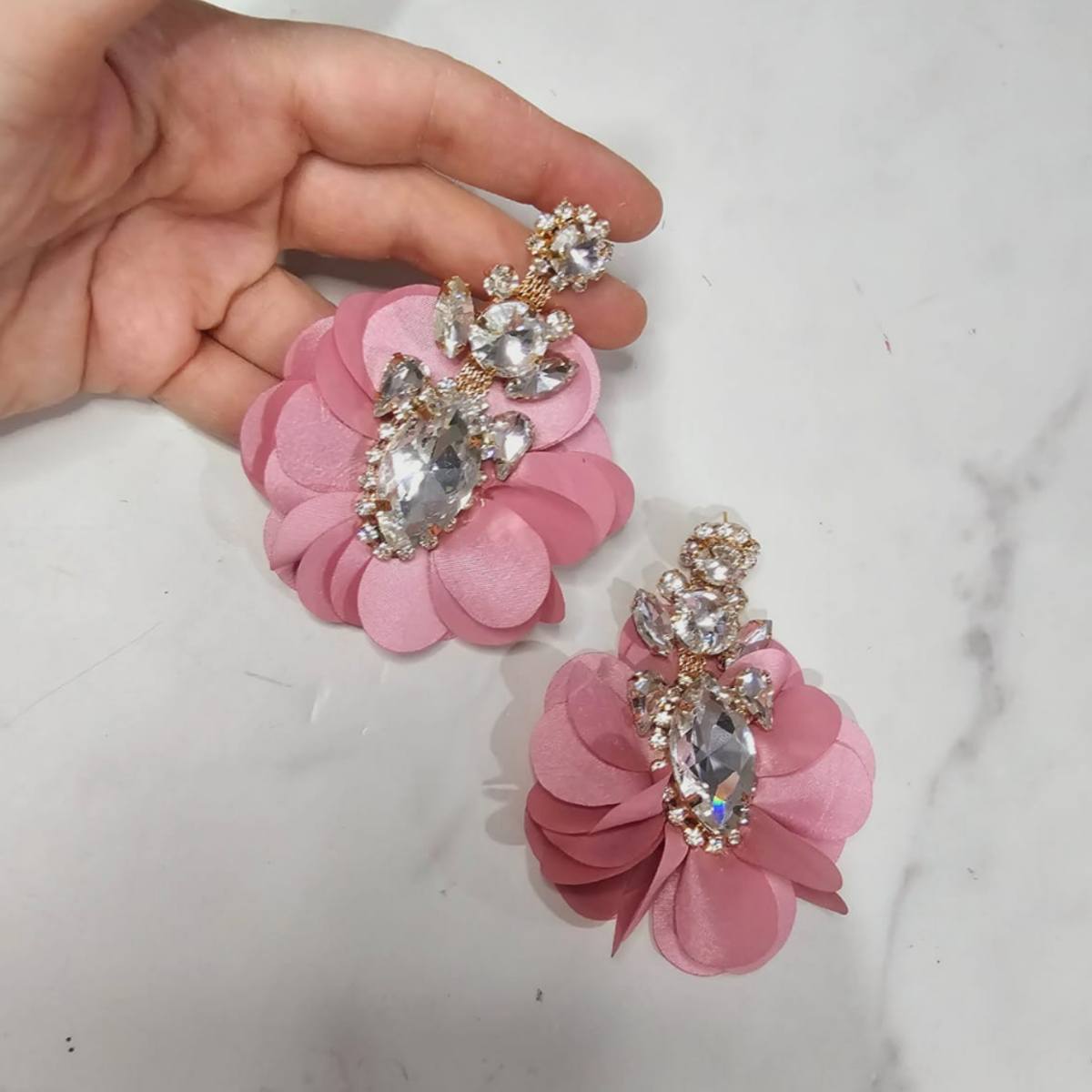 Aretes Lu de Flor y Cristales