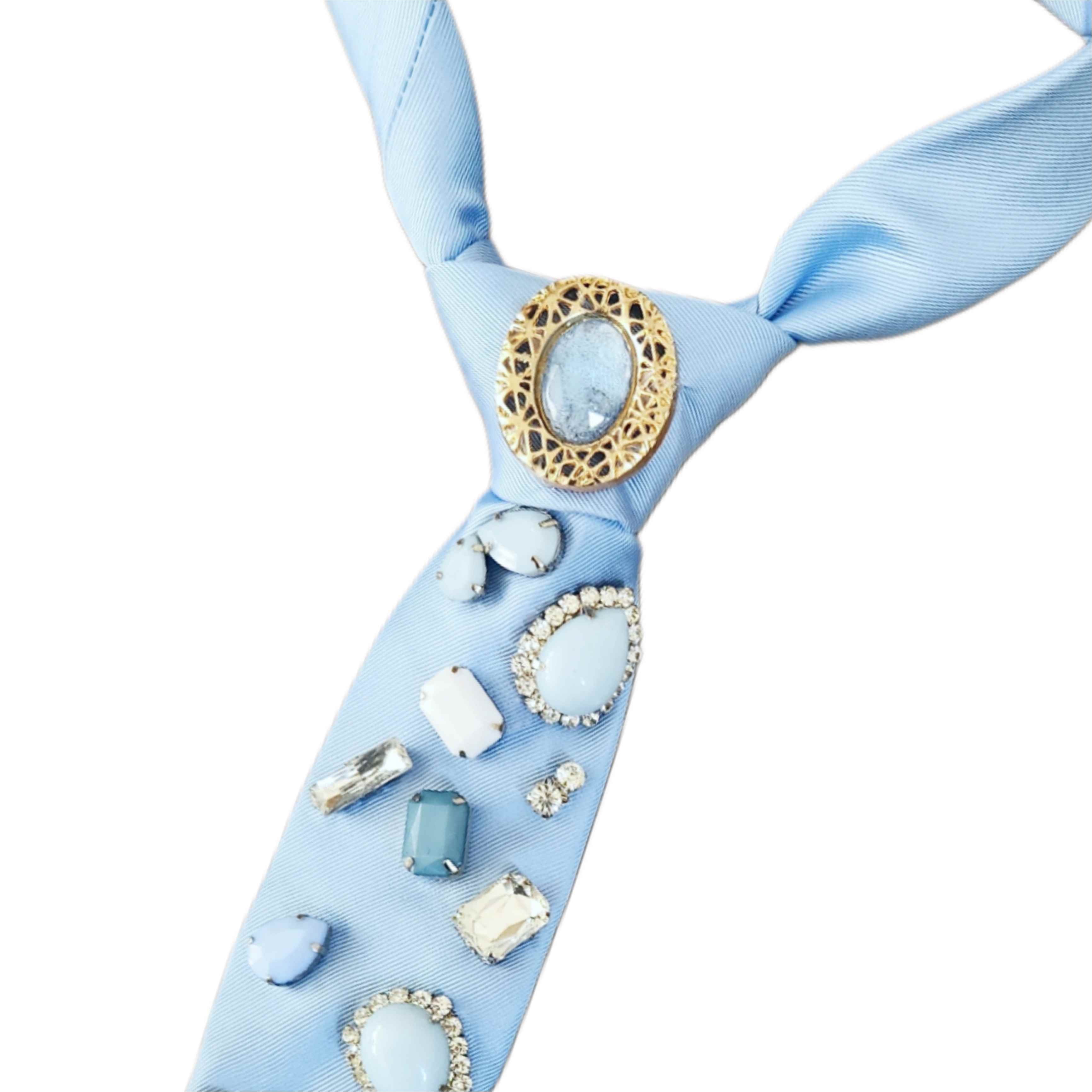 Corbata Delia Azul Cielo