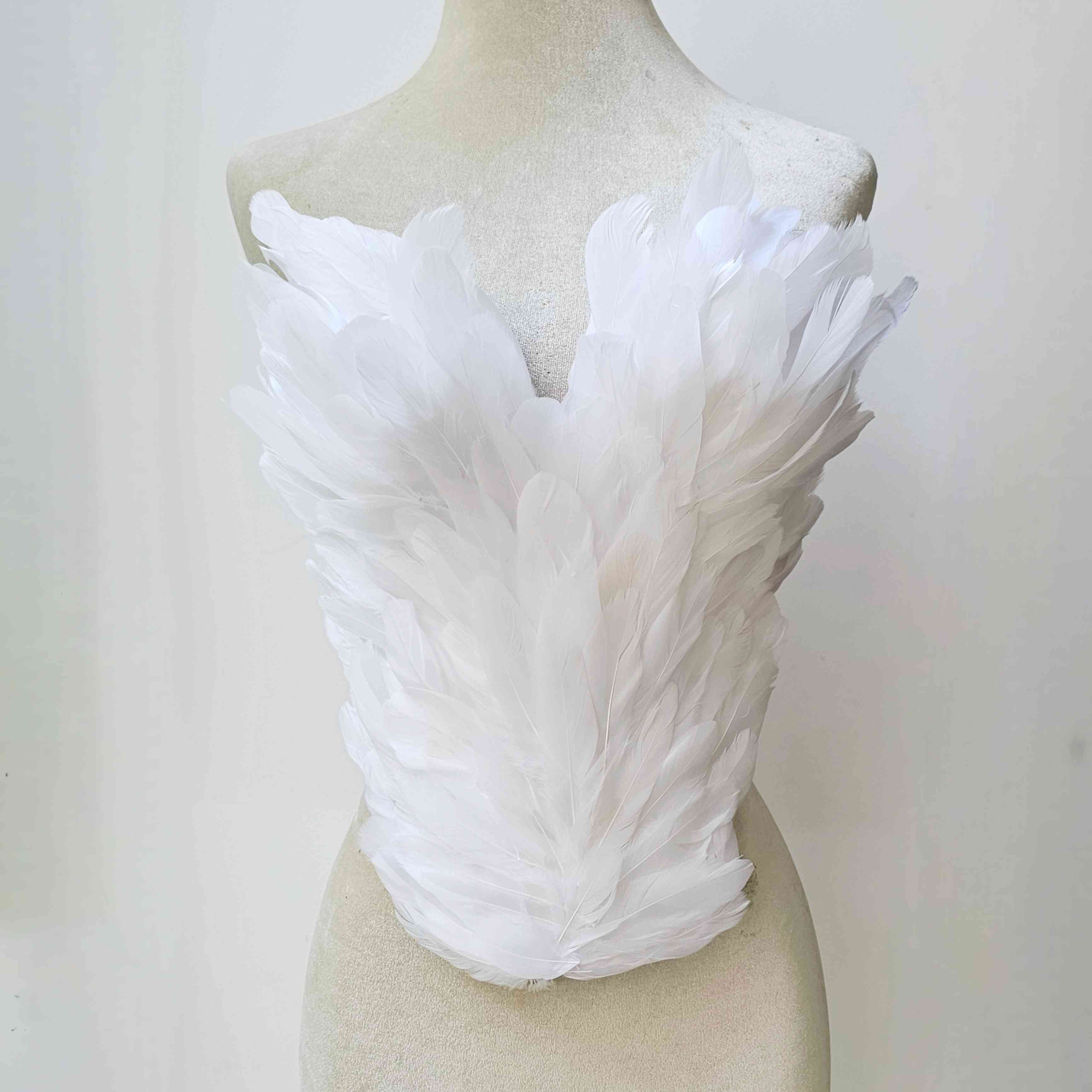 Peto Hécate Plumas