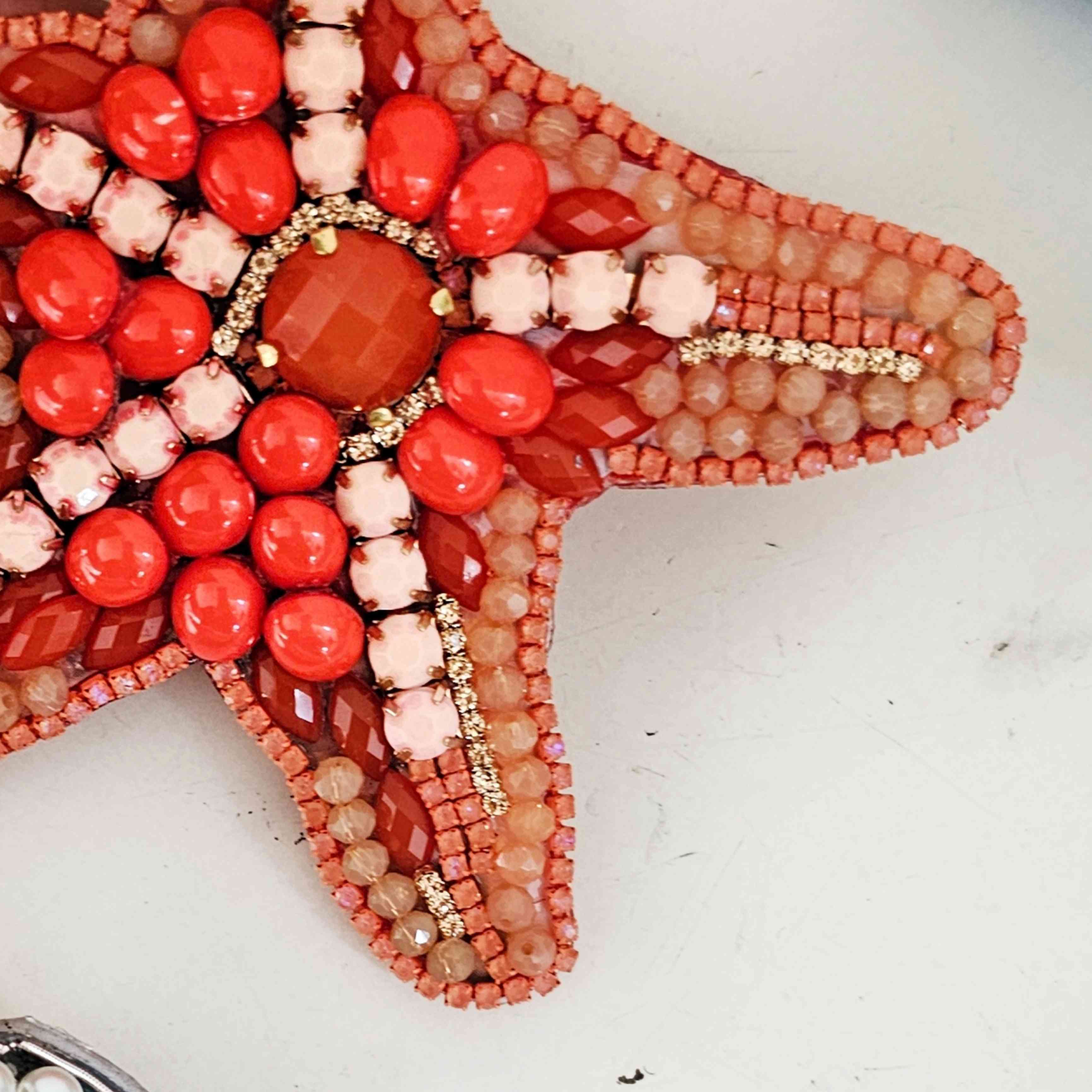 Prendedor Estrella de Mar cristales 10 x10cm · Prendedor Artesanal